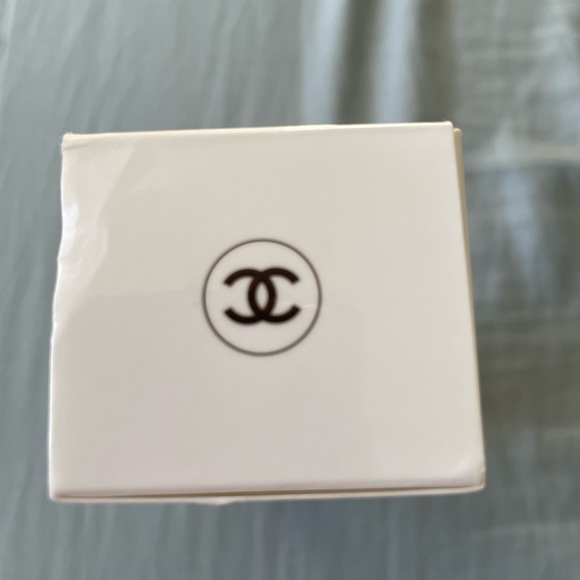 CHANEL Other - Chanel- cleansing gel